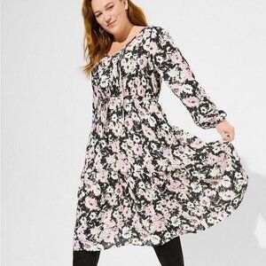 Torrid - Midi Swiss Dot Pleat Long Sleeve Dress in Brushstroke Multi Floral‌‌‌‌‍